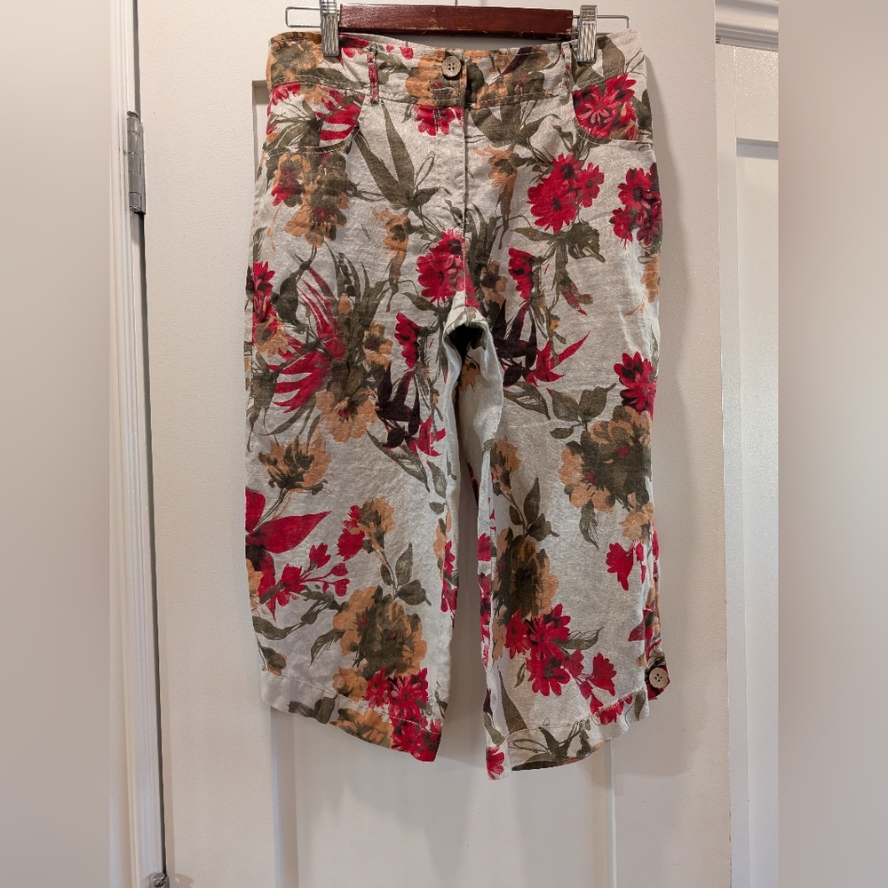 Linen Floral Print Women’s Bermuda Shorts - Red & Green
